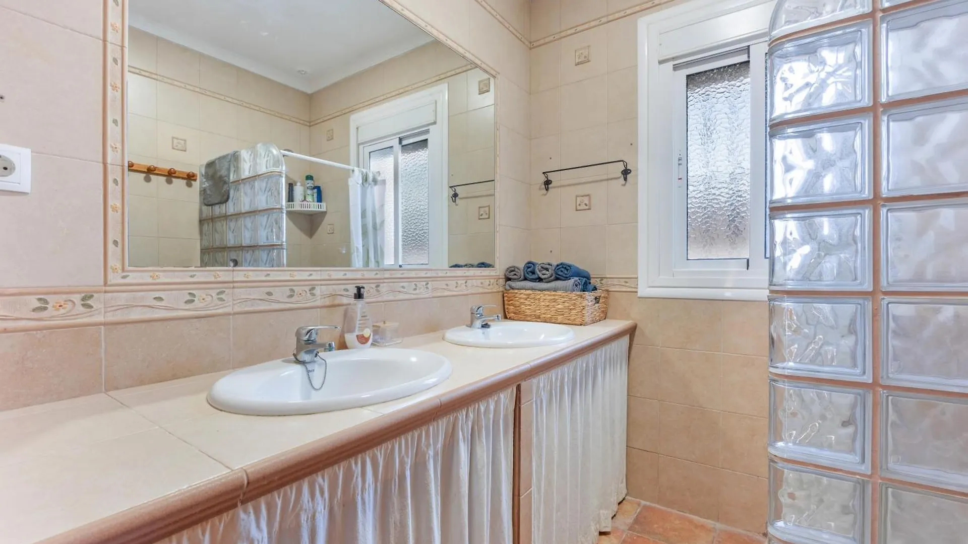 Chalet El Olivo 치클라나 데 라 프론테라